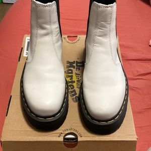 Dr. Martens quad retro